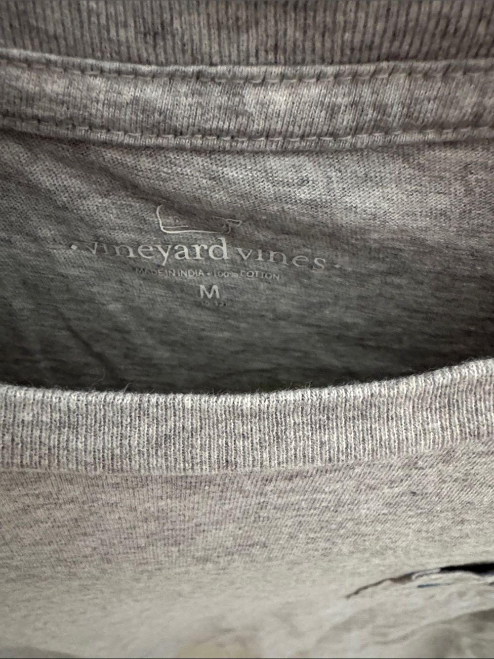 Vineyard vines gray short sleeve tshirt with whale logo, Medium 10/12 - Picture 3 of 7